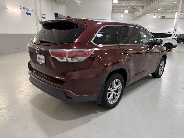 Used 2014 Toyota Highlander XLE AWD/4WD image 8