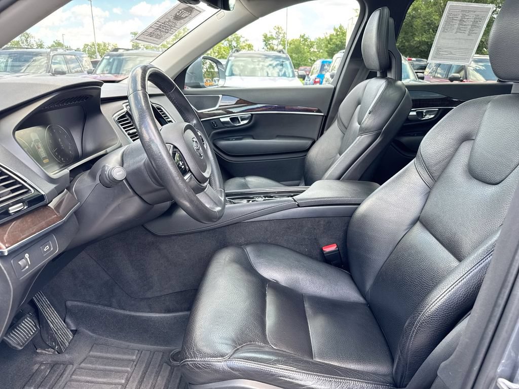 Used 2016 Volvo XC90 T6 Momentum AWD/4WD image 21