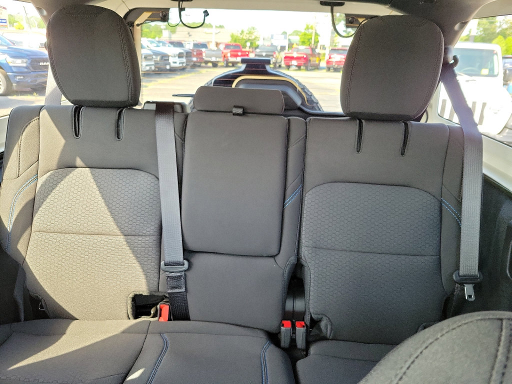 New 2023 Jeep Wrangler Unlimited Rubicon 4xe w/ Cold Weather Group image 13