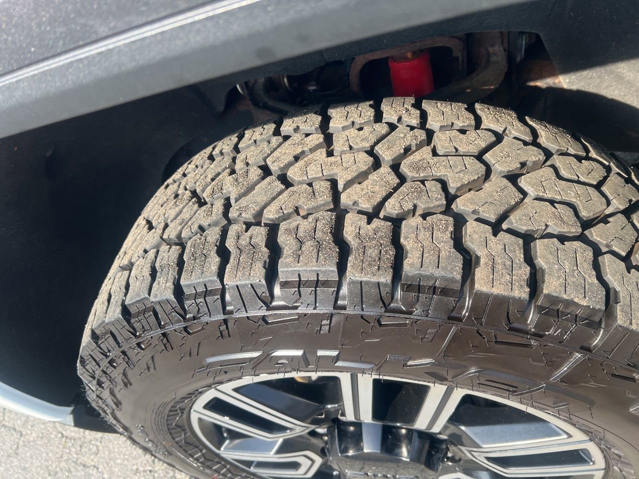 Used 2020 GMC Sierra 2500 AT4 w/ AT4 Premium Package image 12