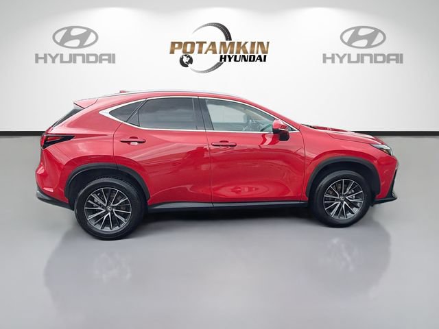 Used 2024 Lexus NX 250 FWD w/ Towing Package (2000 Lbs) image 4