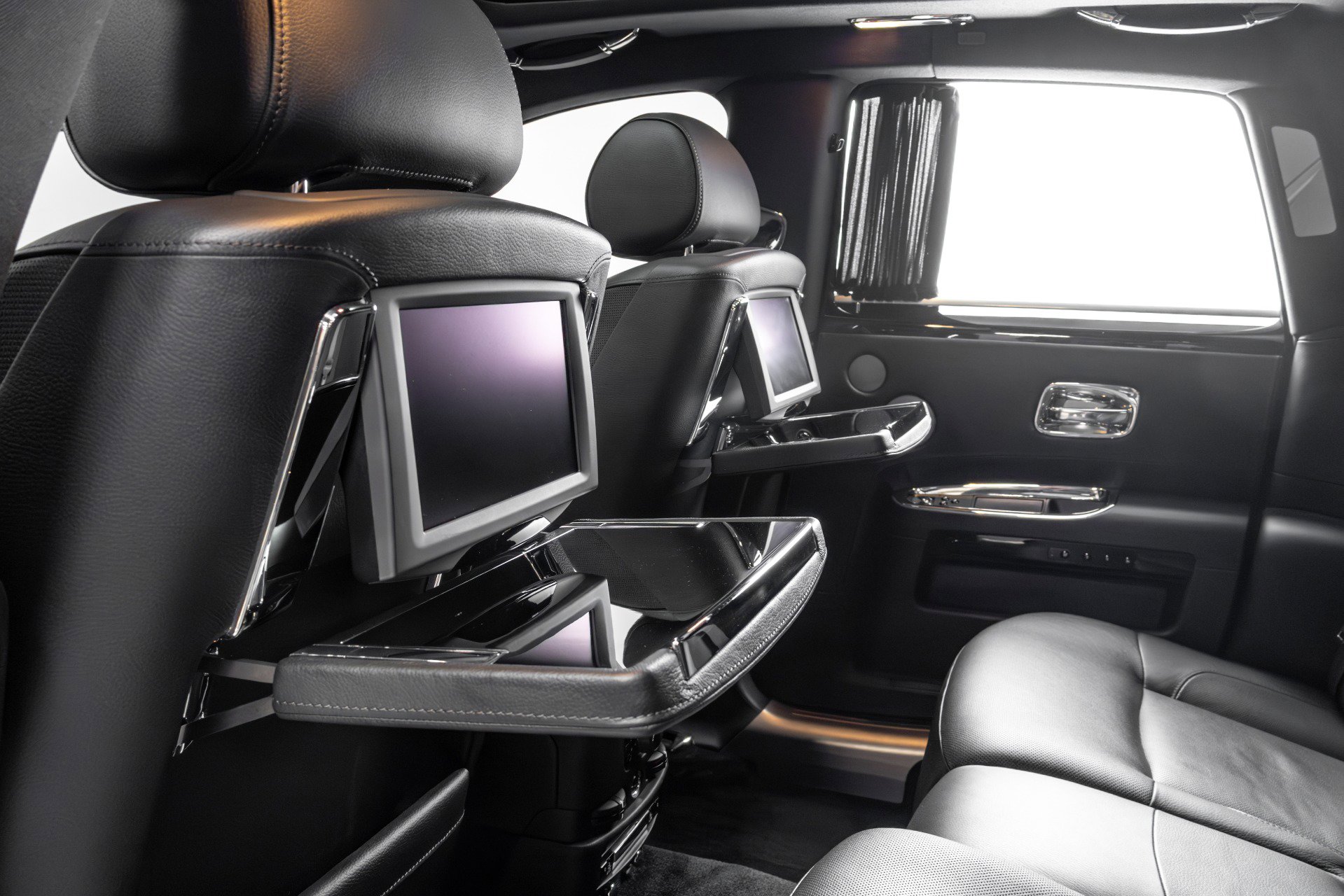 Used 2011 Rolls-Royce Ghost image 10