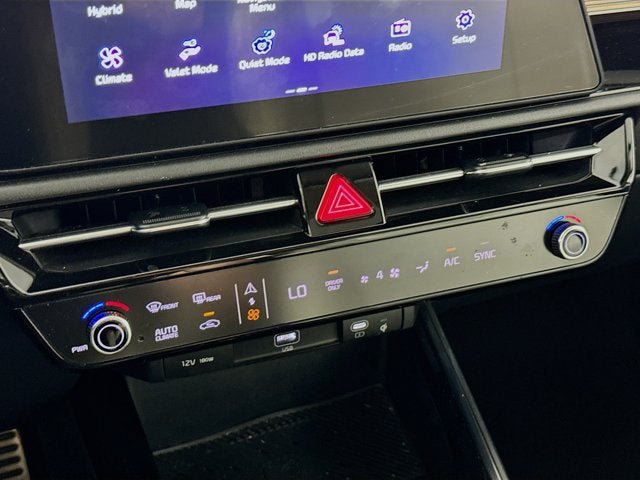 Certified 2023 Kia Niro EX Touring FWD image 16