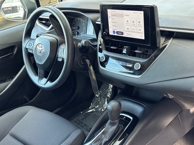 Used 2024 Toyota Corolla LE FWD image 27