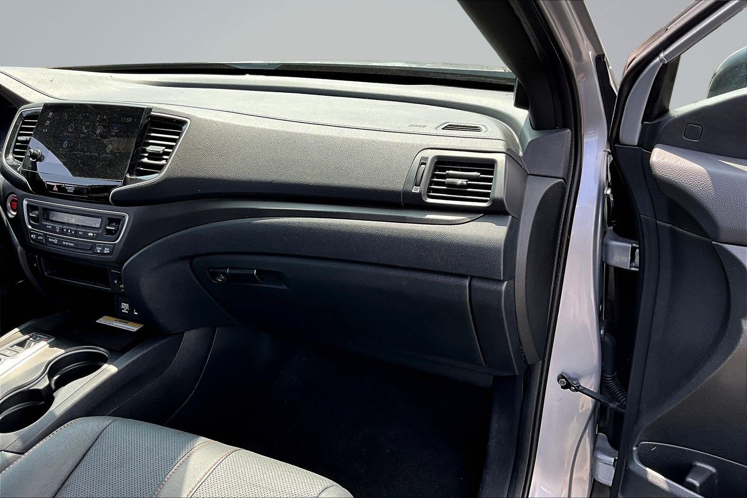 Used 2022 Honda Passport TrailSport image 24