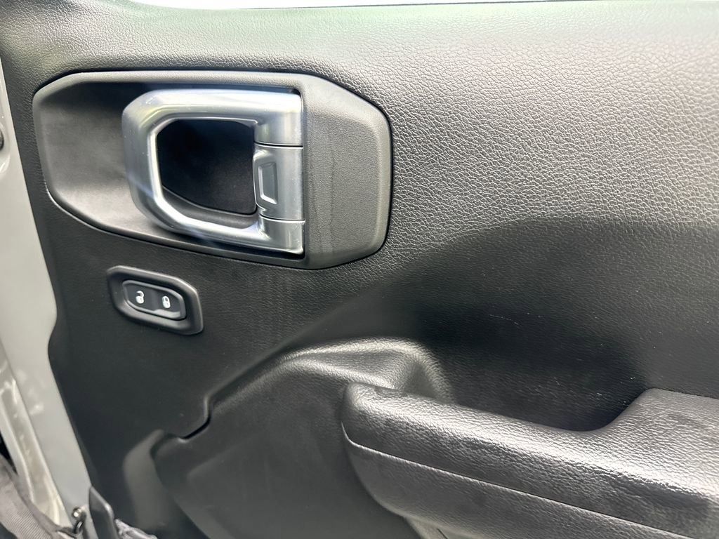 Used 2023 Jeep Wrangler Sport AWD/4WD image 44