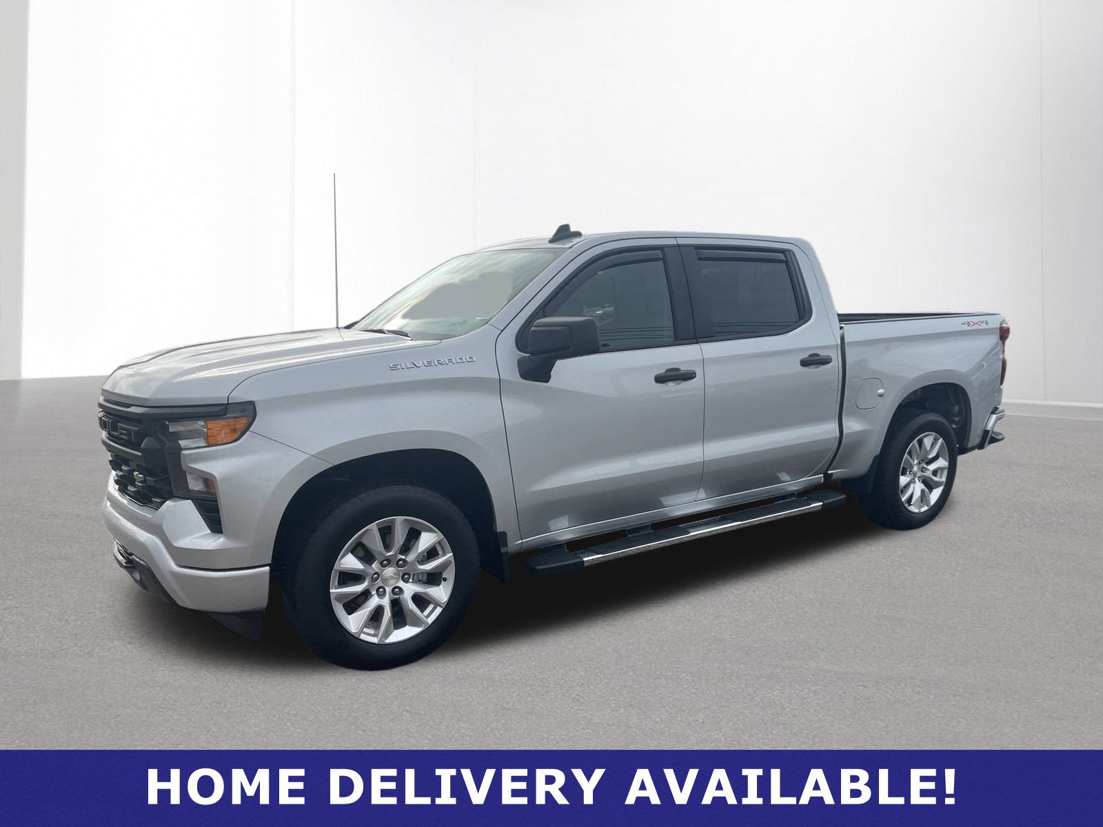 Used 2022 Chevrolet Silverado 1500 Custom image 3