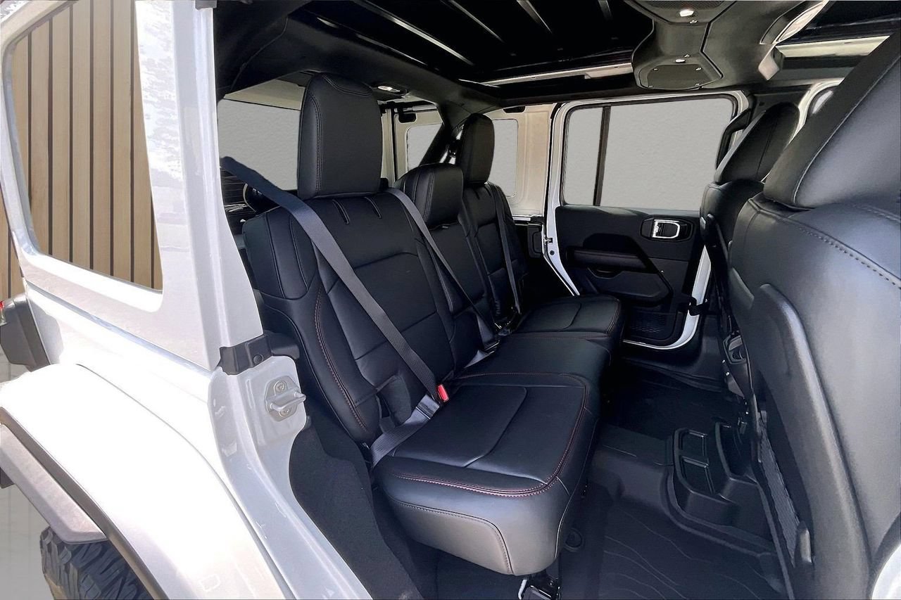 New 2026 Jeep Wrangler Unlimited Rubicon AWD/4WD image 18