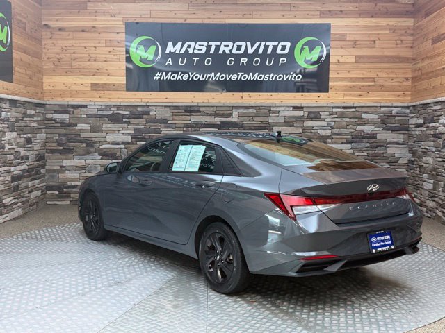 Certified 2023 Hyundai Elantra SEL w/ Preferred Accessory Package FWD image 7