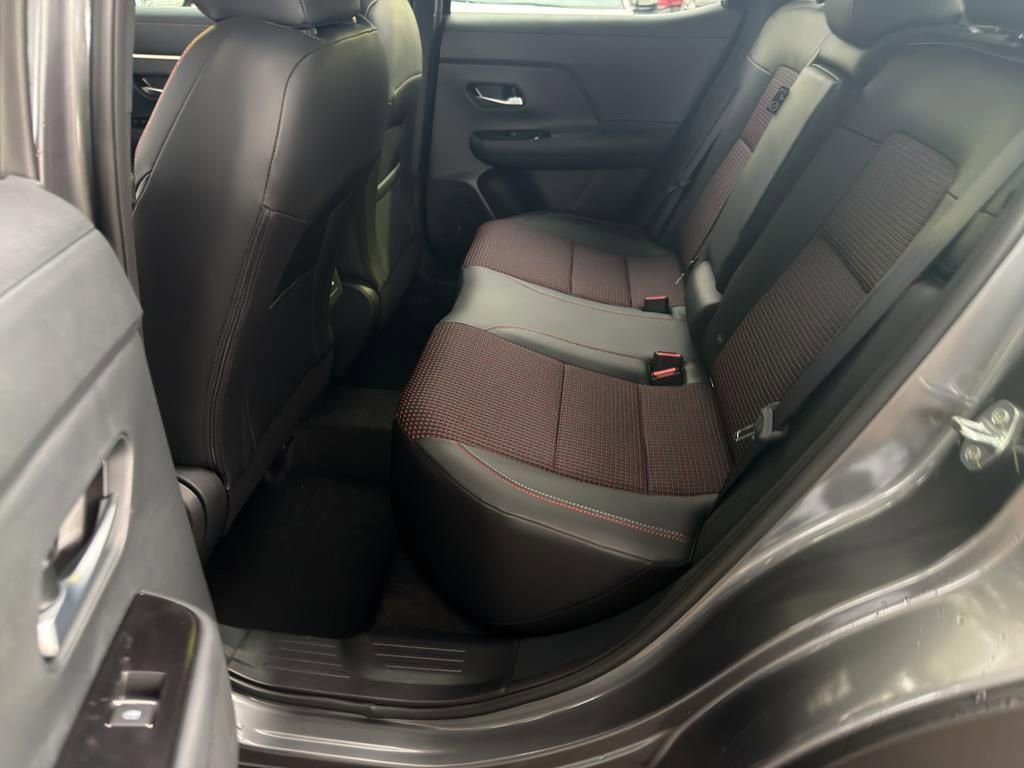 New 2026 Nissan Kicks SR image 30