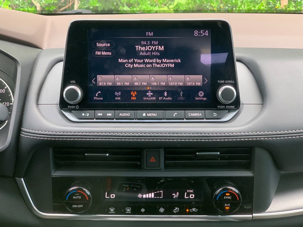 Used 2023 Nissan Rogue SV FWD image 16