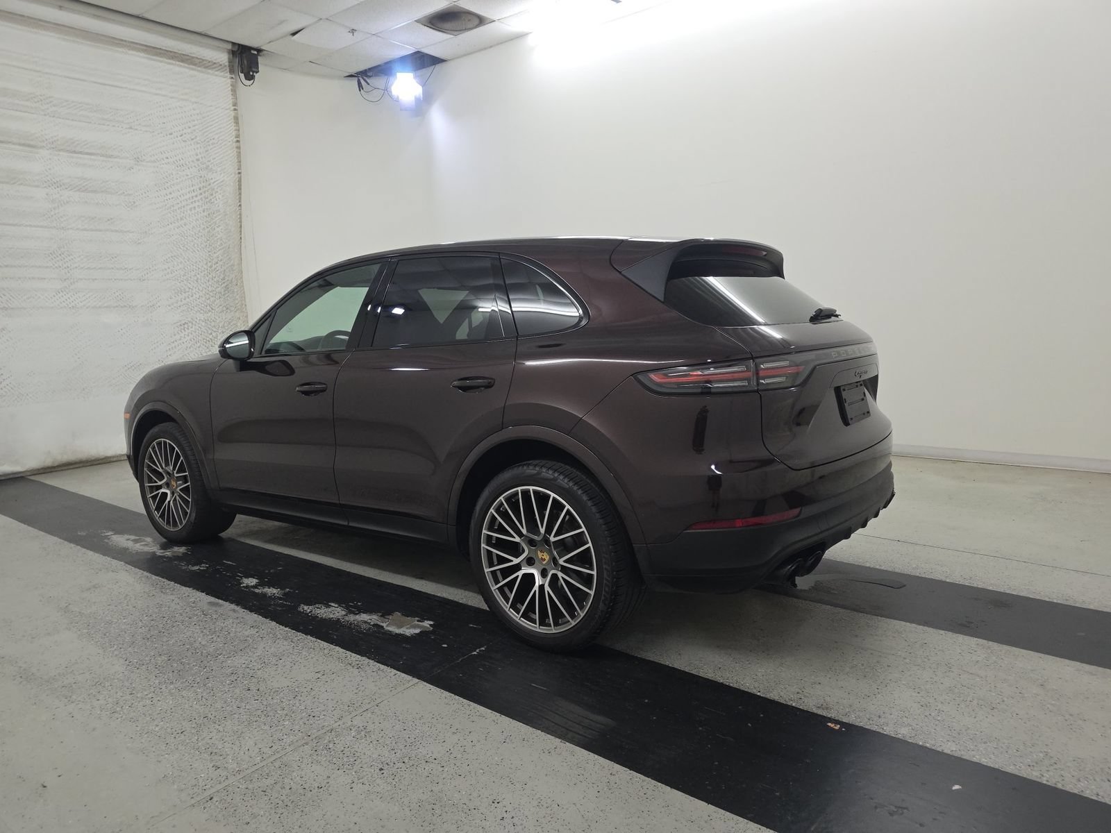 Used 2023 Porsche Cayenne Platinum Edition AWD/4WD image 8