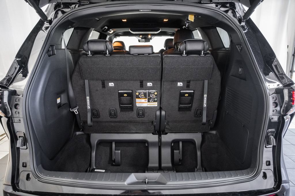 New 2026 Toyota Sienna Platinum image 10