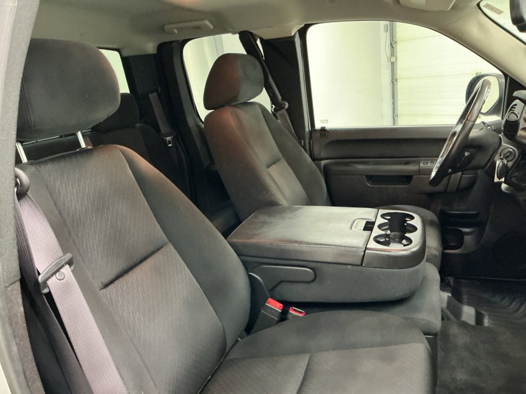 Used 2011 Chevrolet Silverado 1500 LT w/ All-Star Edition AWD/4WD image 22