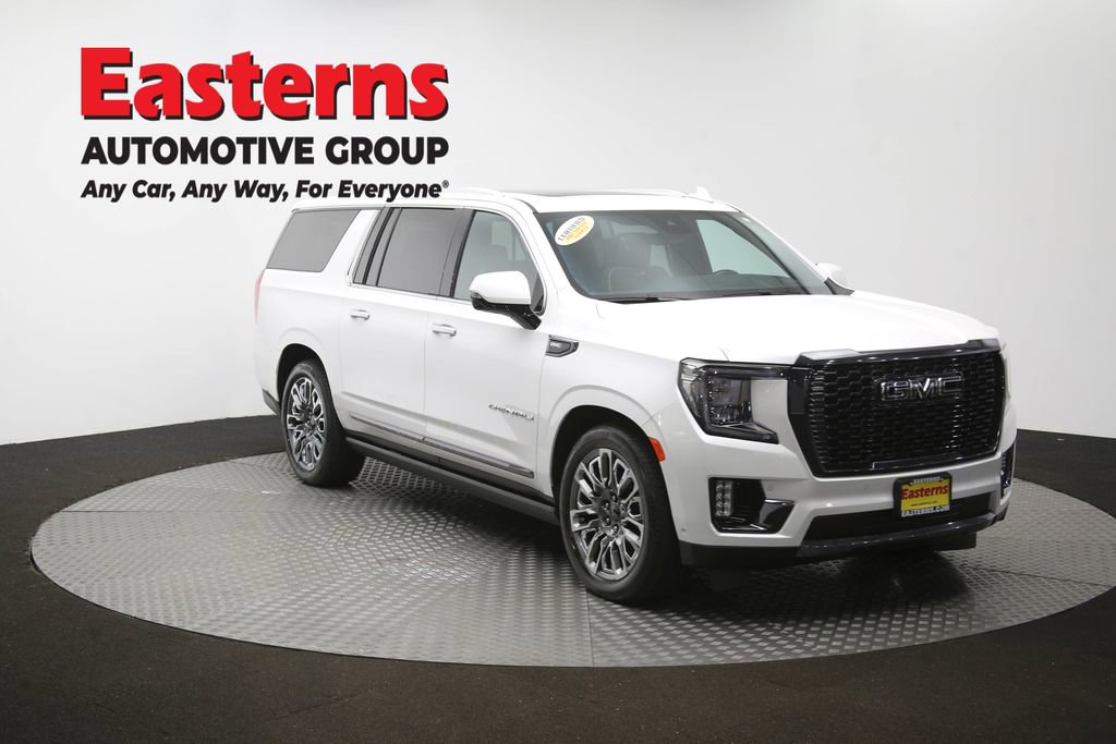 Used 2023 GMC Yukon XL Denali Ultimate w/ LPO, Floor Liner Package AWD/4WD image 58