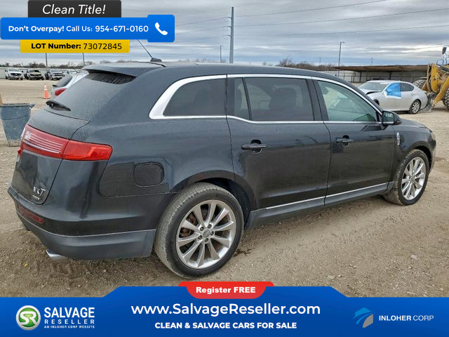 Used 2010 Lincoln MKT AWD image 4