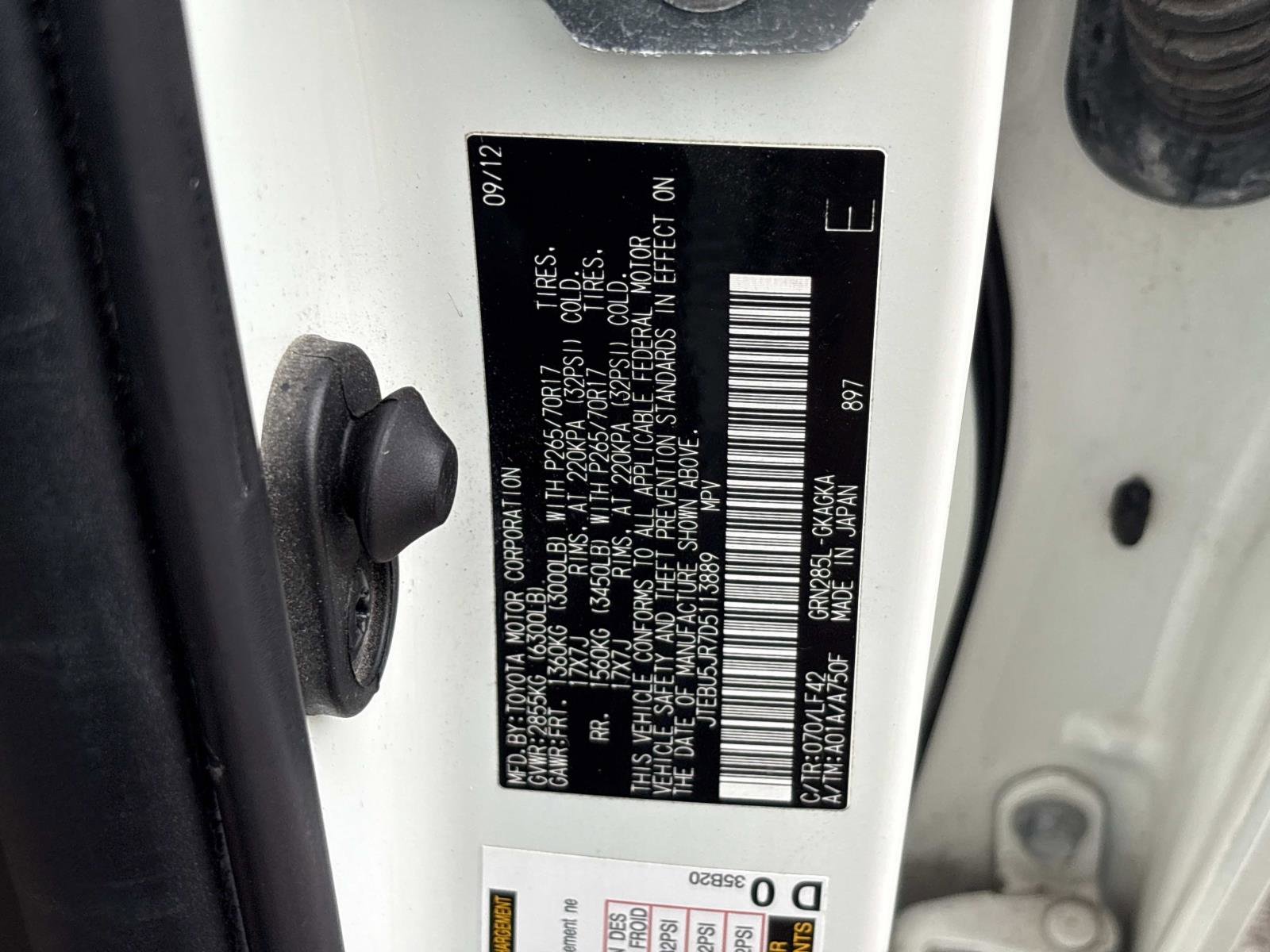 Used 2013 Toyota 4Runner SR5 image 35