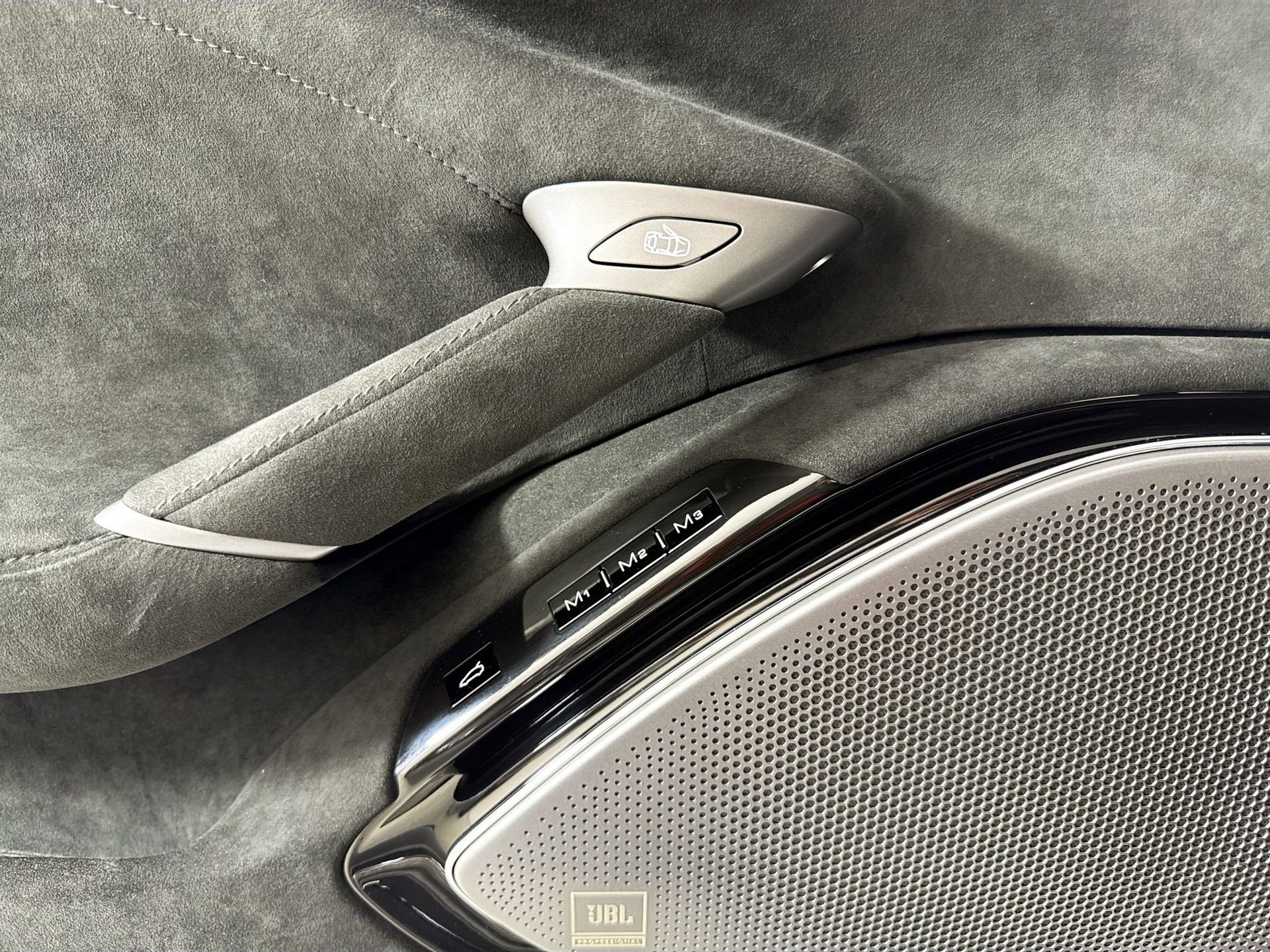 Certified 2022 Ferrari Roma image 16