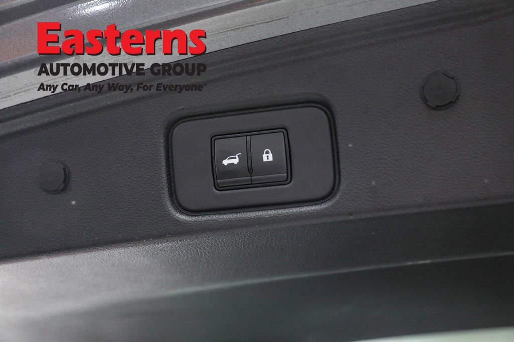 Used 2023 Nissan Pathfinder SL w/ SL Premium Package image 21