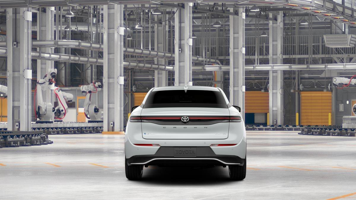 New 2026 Toyota Crown AWD/4WD image 10
