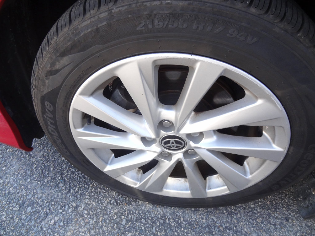 Used 2023 Toyota Camry LE FWD image 15