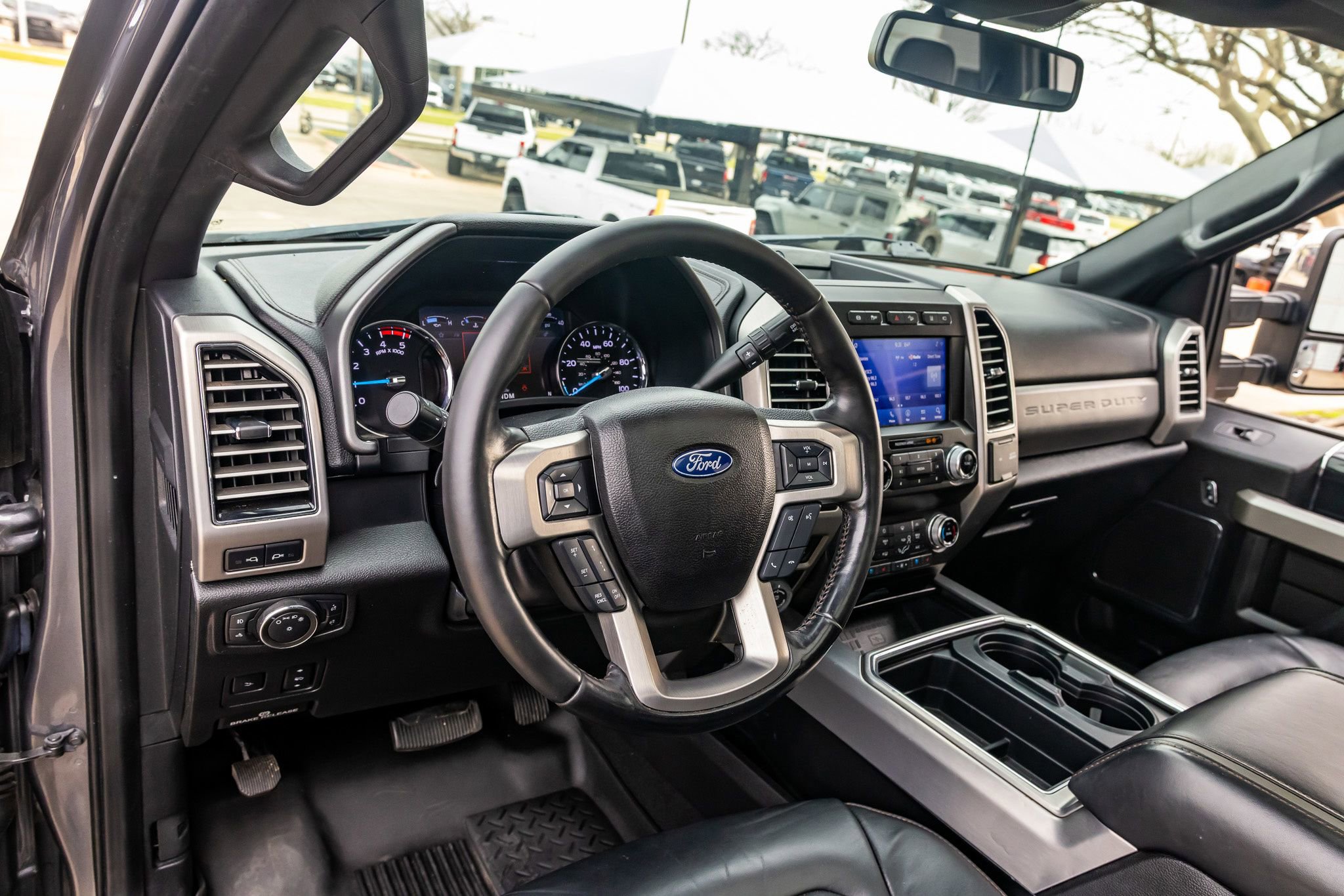 Used 2021 Ford F250 Platinum w/ FX4 Off-Road Package AWD/4WD image 13