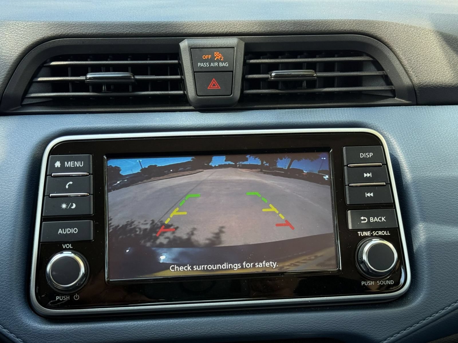 Used 2025 Nissan Versa SV FWD image 20