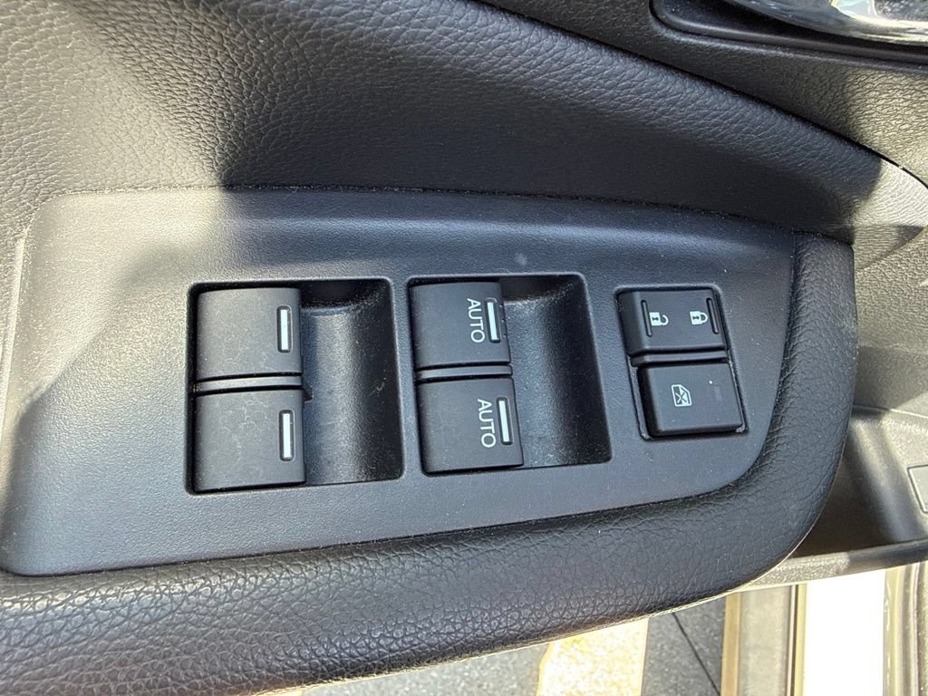 Used 2019 Honda Pilot LX image 12