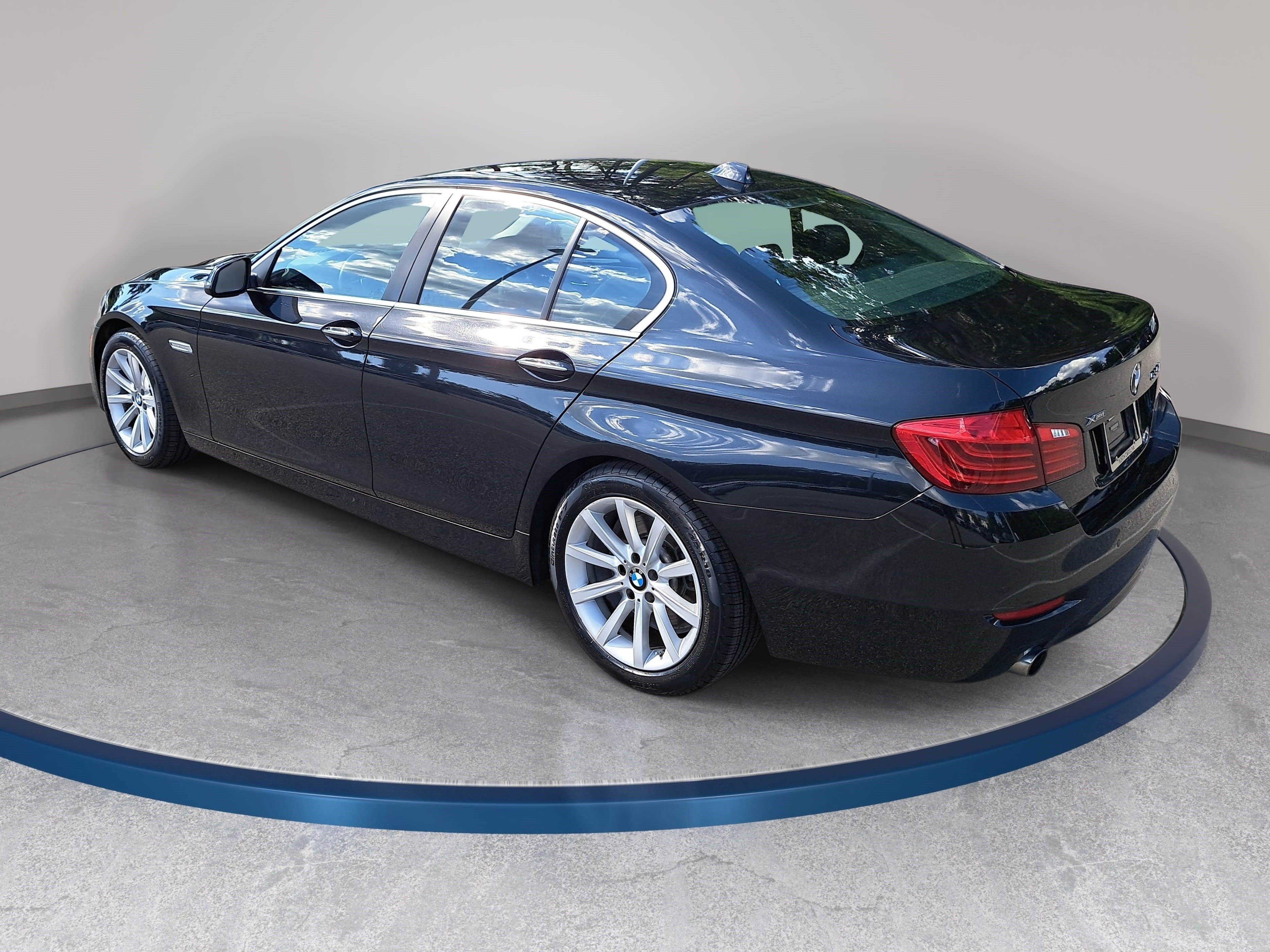 Used 2015 BMW 535i xDrive Sedan AWD/4WD image 7