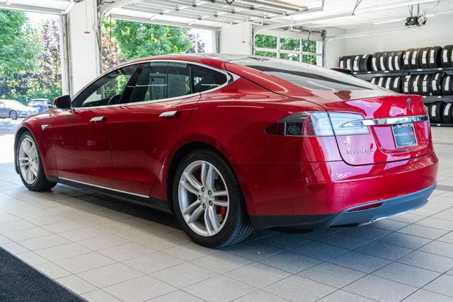 Used 2015 Tesla Model S 70D AWD/4WD image 4