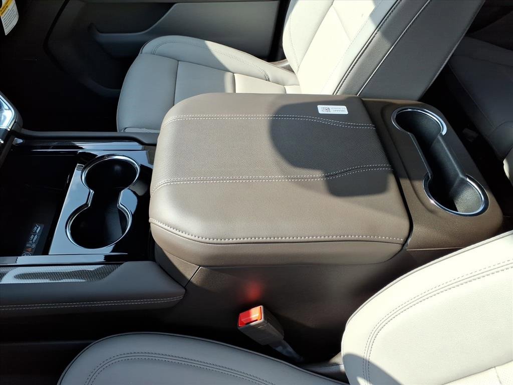 New 2026 GMC Yukon XL Elevation image 19