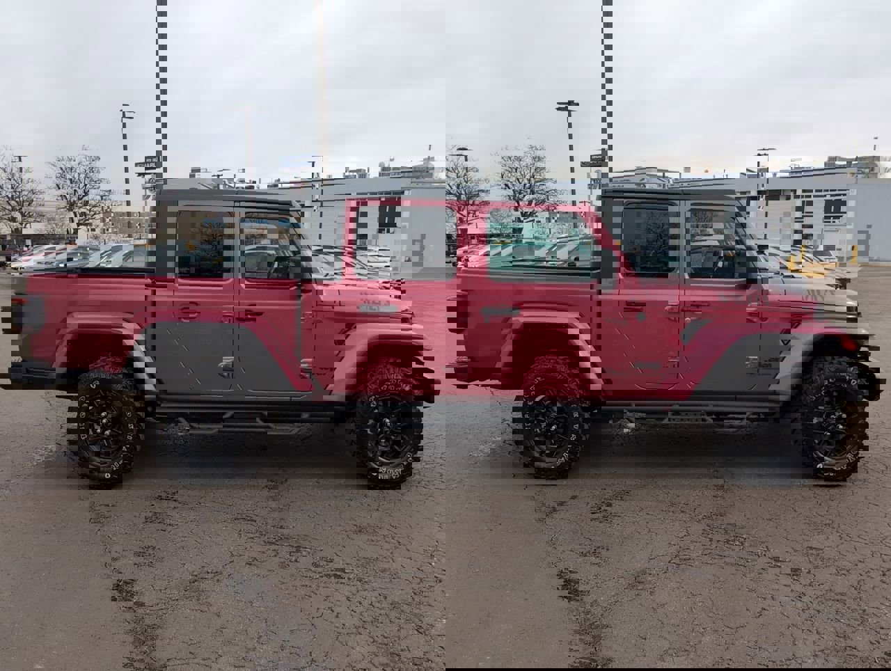 Used 2024 Jeep Gladiator Sport image 8