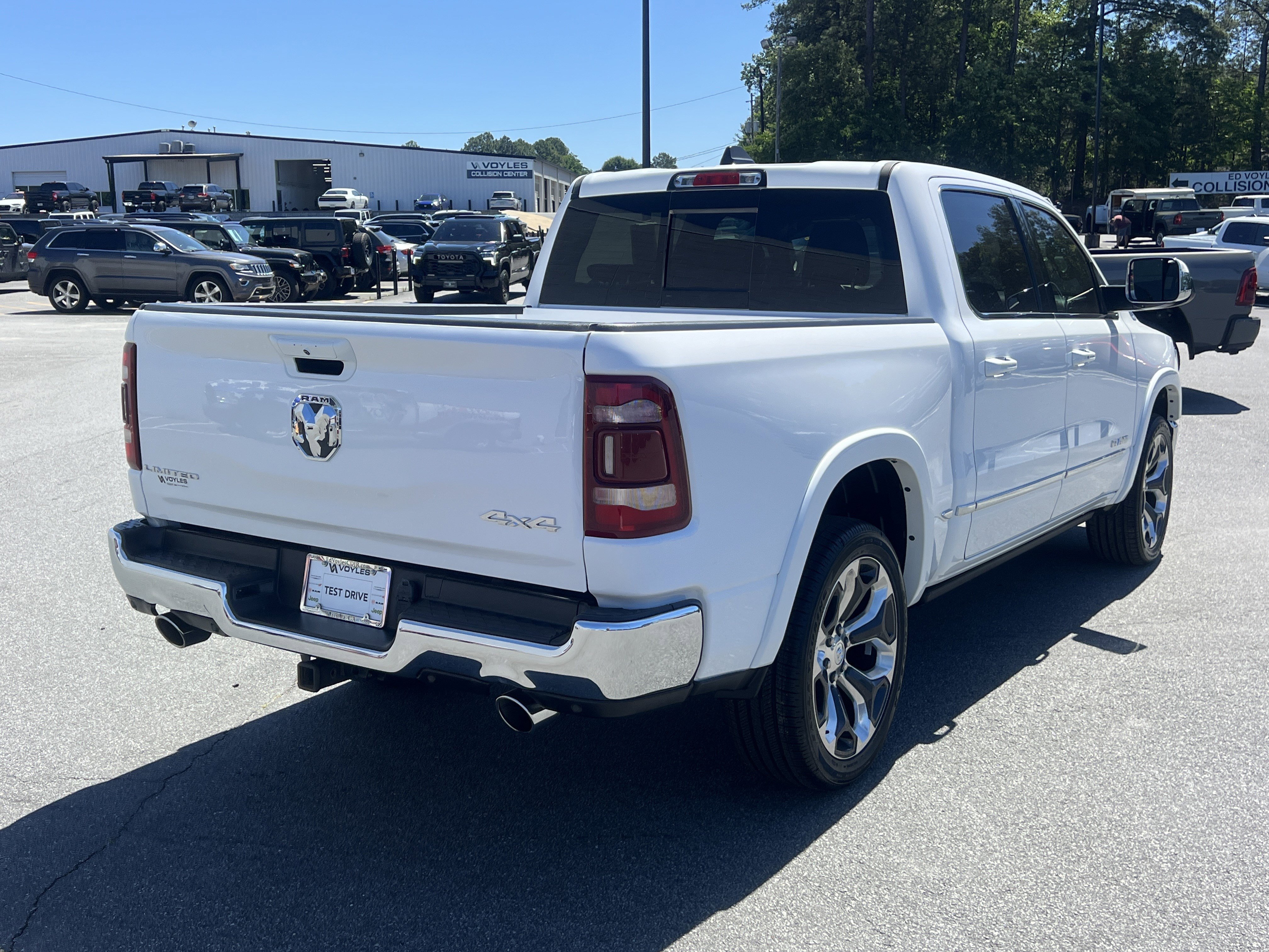 Used 2023 RAM 1500 Limited AWD/4WD image 8