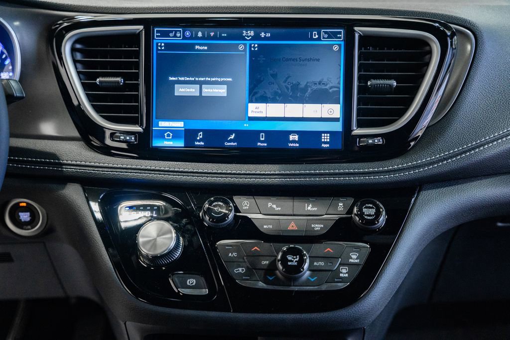 New 2026 Chrysler Pacifica Select image 18