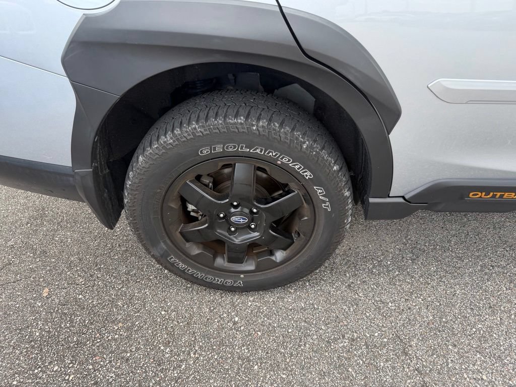 Used 2022 Subaru Outback Wilderness AWD/4WD image 5