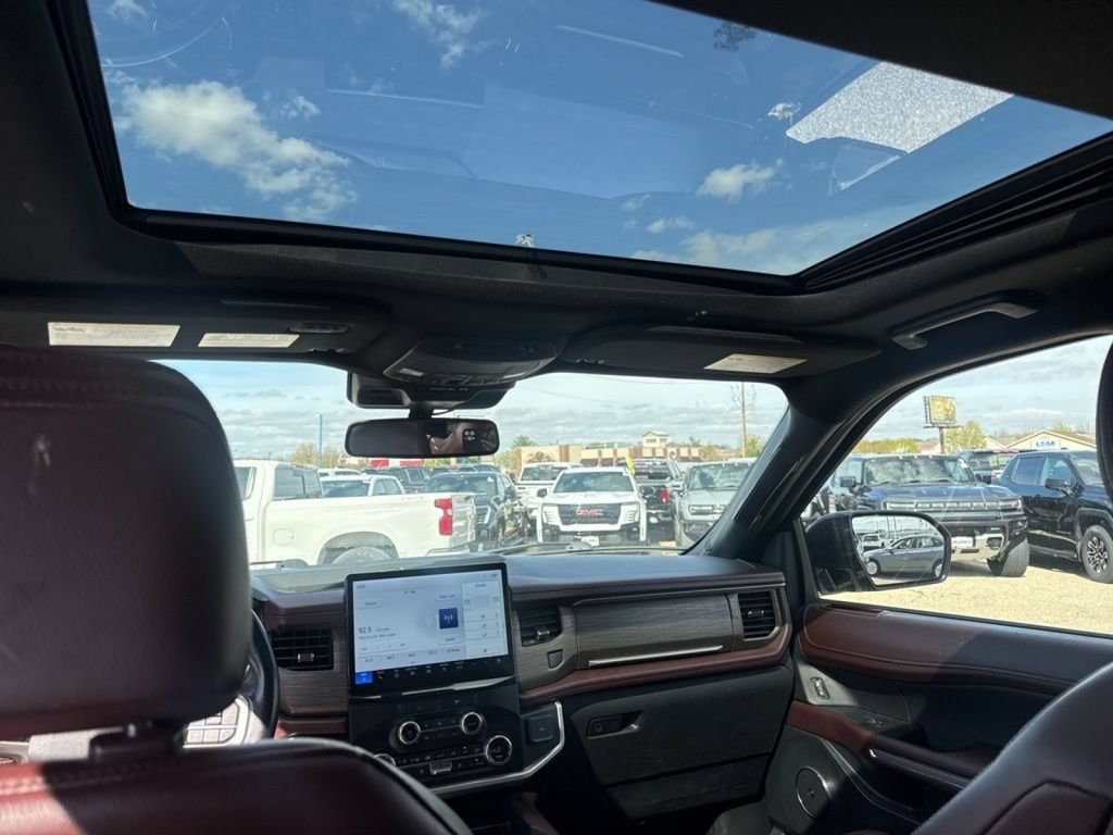 Used 2022 Ford Expedition Limited AWD/4WD image 39