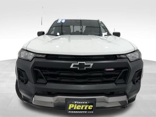 Used 2024 Chevrolet Colorado Trail Boss image 7