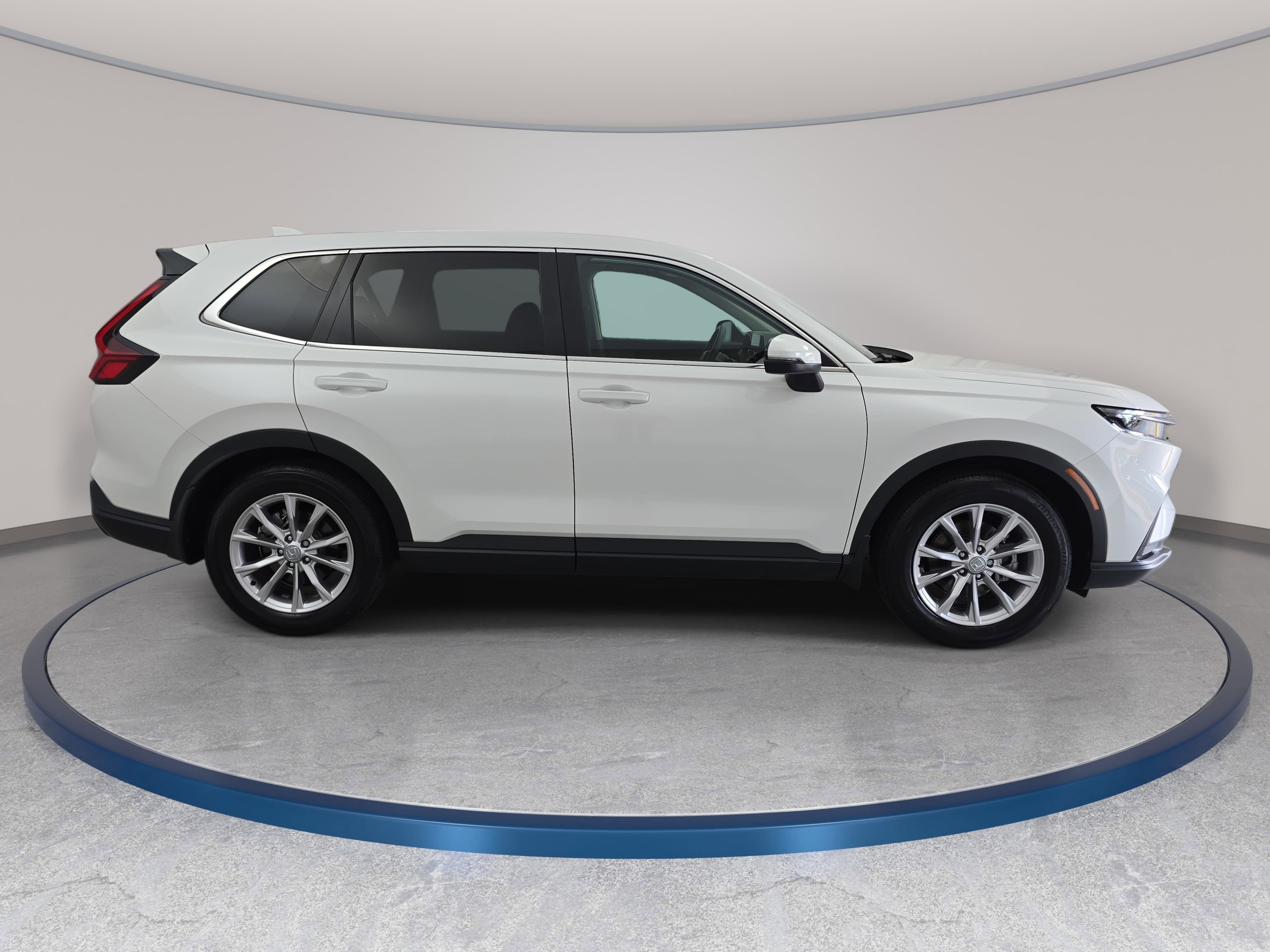 Certified 2025 Honda CR-V EX image 4