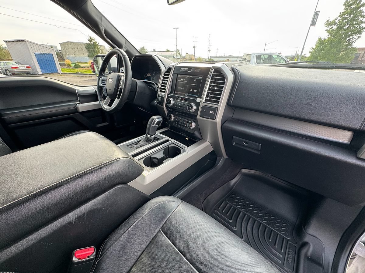 Used 2015 Ford F150 Lariat w/ Equipment Group 501A Mid AWD/4WD image 27