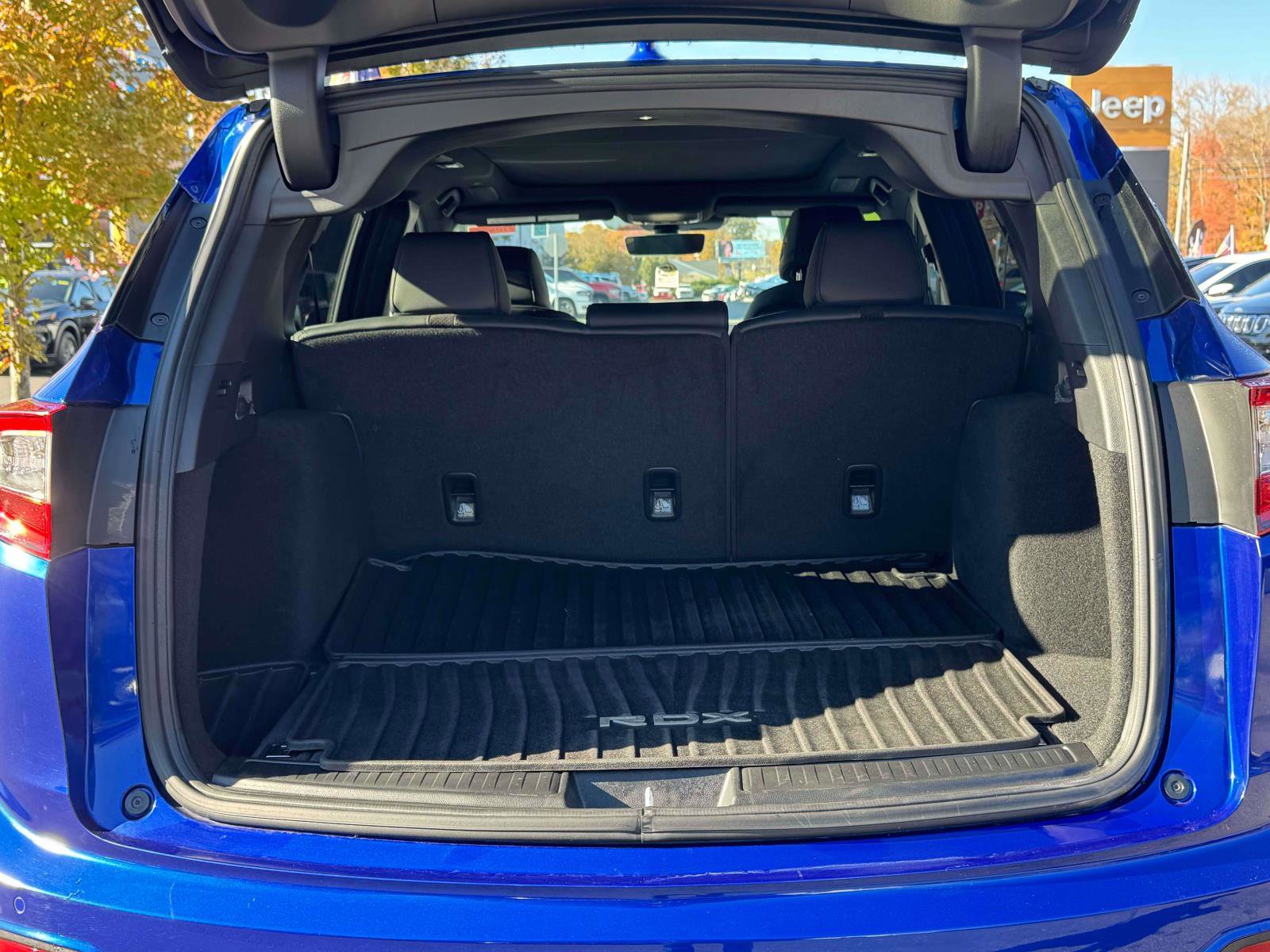 Used 2023 Acura RDX A-Spec image 9