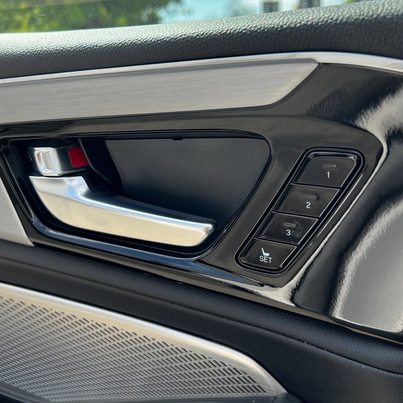 Used 2023 Acura MDX FWD image 15