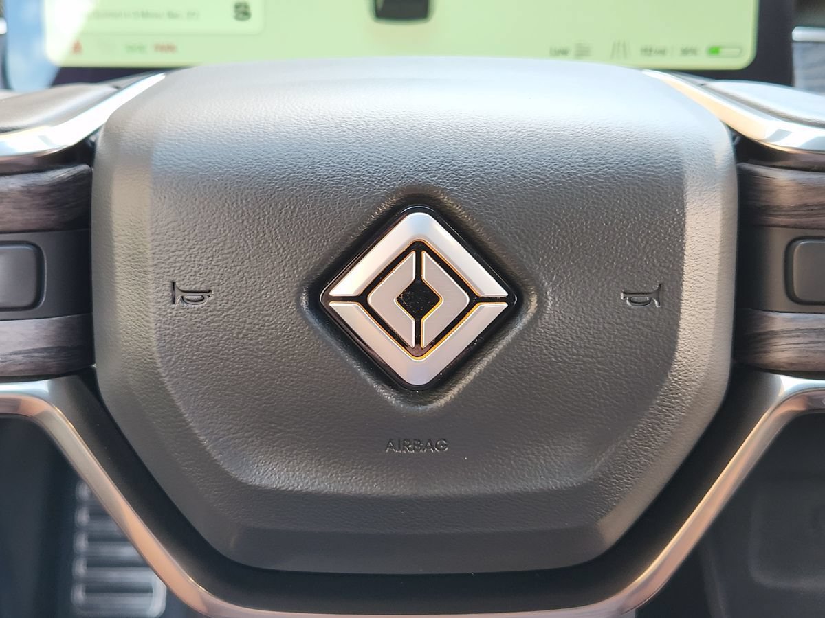 Used 2024 Rivian R1S Adventure Dual AWD/4WD image 46