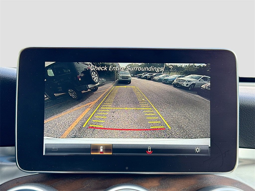 Used 2018 Mercedes-Benz GLC 300 4MATIC w/ Multimedia Package image 15