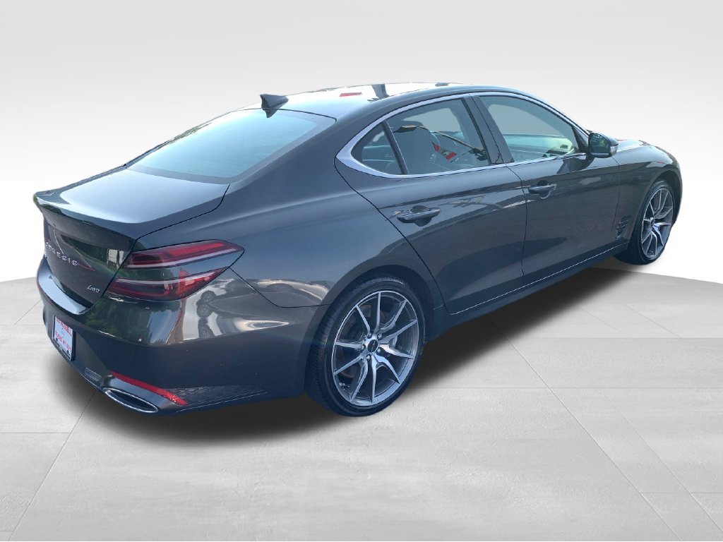 Used 2025 Genesis G70 2.5T AWD/4WD image 5
