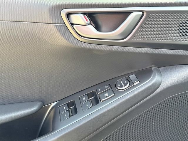 Used 2020 Hyundai Ioniq SE image 26