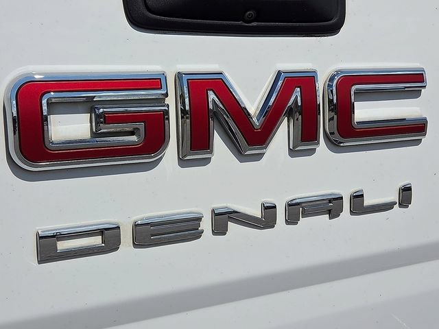 Used 2022 GMC Canyon Denali AWD/4WD image 11