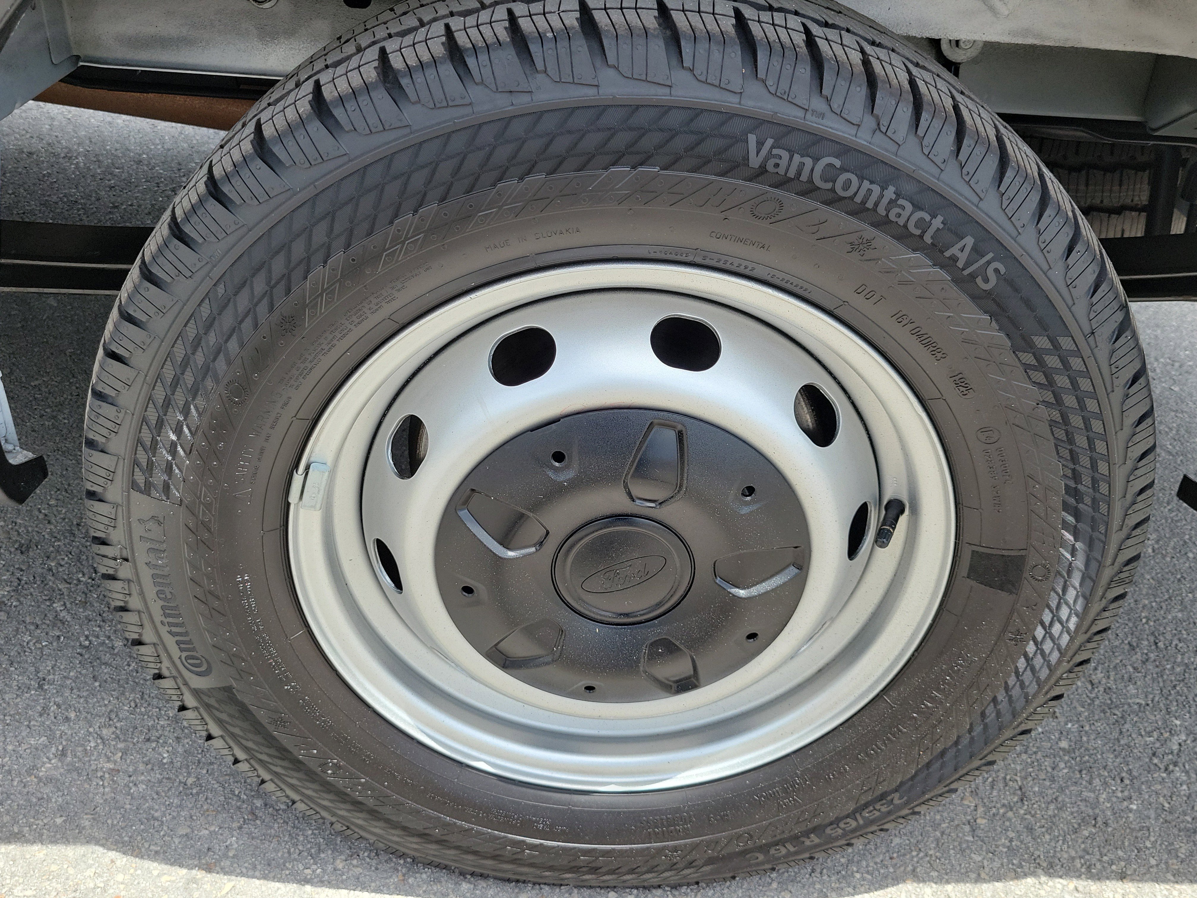 Used 2025 Ford Transit 350 XL RWD image 9