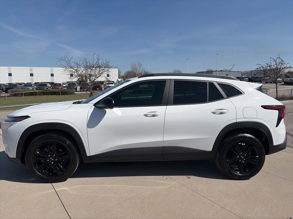 Certified 2025 Chevrolet Trax ACTIV w/ Sunroof Package image 5