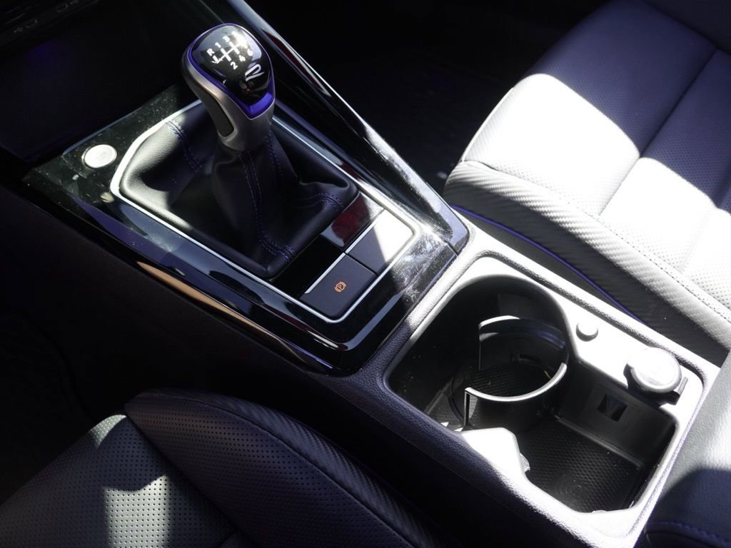 Used 2024 Volkswagen Golf R image 19