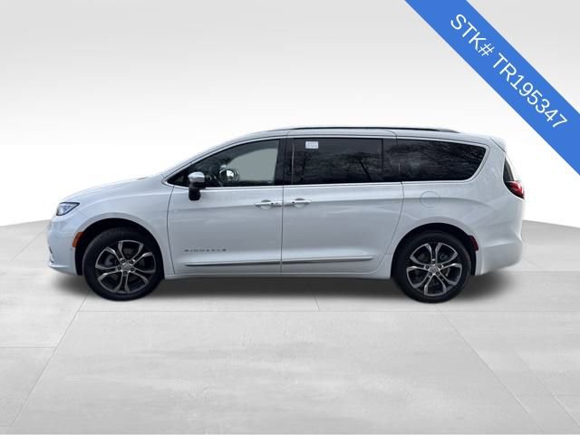 New 2026 Chrysler Pacifica Pinnacle AWD/4WD image 4